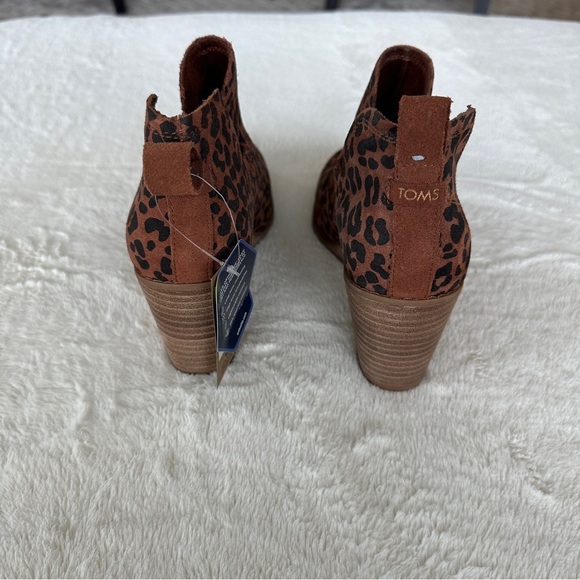 TOMS Kallie Women’s Wedge Booties Dark Ember Leopard Suede Size 8.5 NWT - Picture 4 of 11